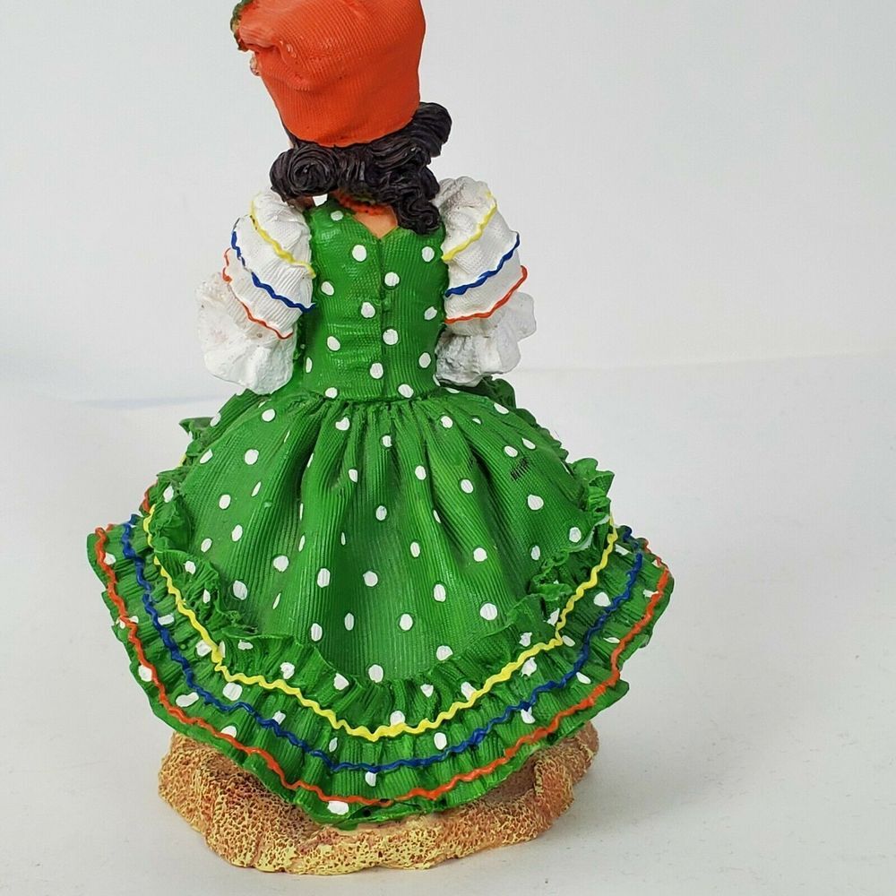 Madame Alexander Brazil 2000 Collectible Ceramic Figurine #573 - Picture 5 of 8